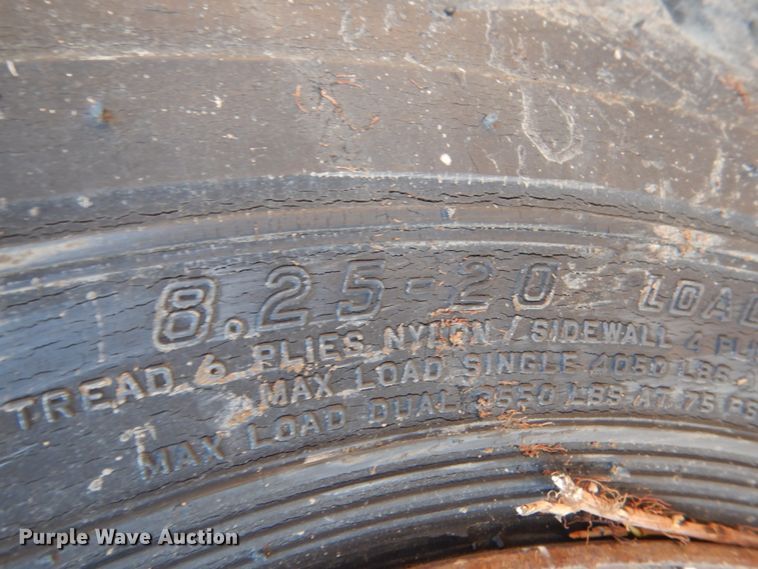 image for item DL0625 1966 Ford CB  oil distributor truck