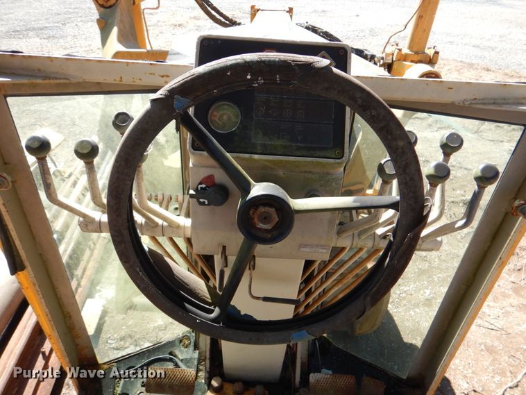 image for item DL0626 John Deere 770B  motor grader