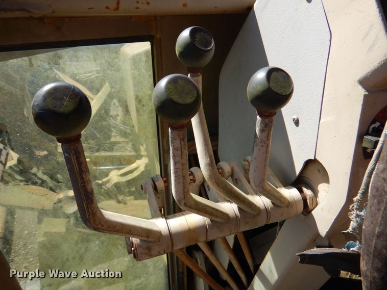 image for item DL0626 John Deere 770B  motor grader