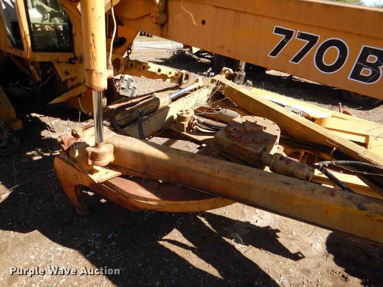 image for item DL0626 John Deere 770B  motor grader