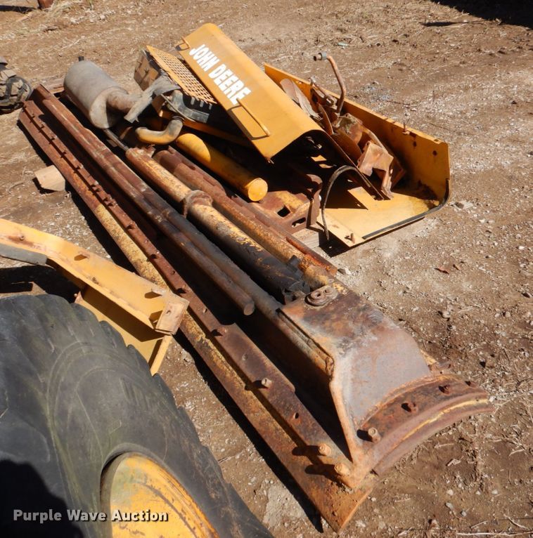 image for item DL0626 John Deere 770B  motor grader