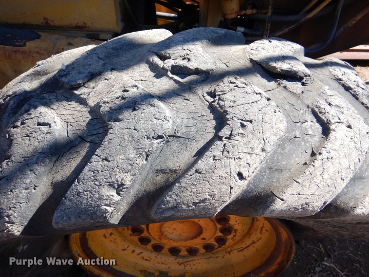 image for item DL0626 John Deere 770B  motor grader