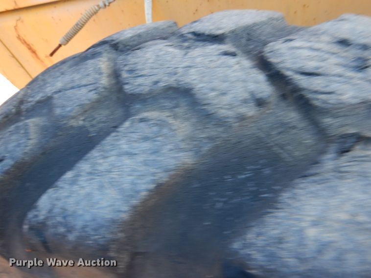 image for item DL0626 John Deere 770B  motor grader