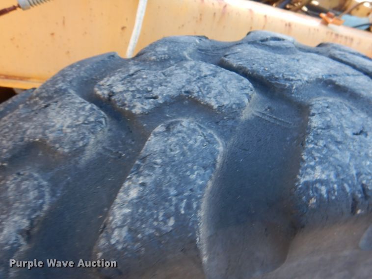 image for item DL0626 John Deere 770B  motor grader