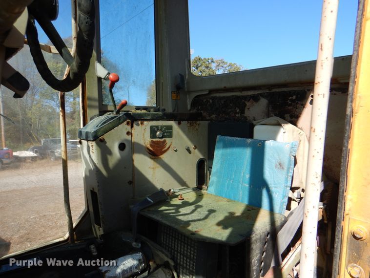 image for item DL0627 1991 John Deere 770BH  motor grader