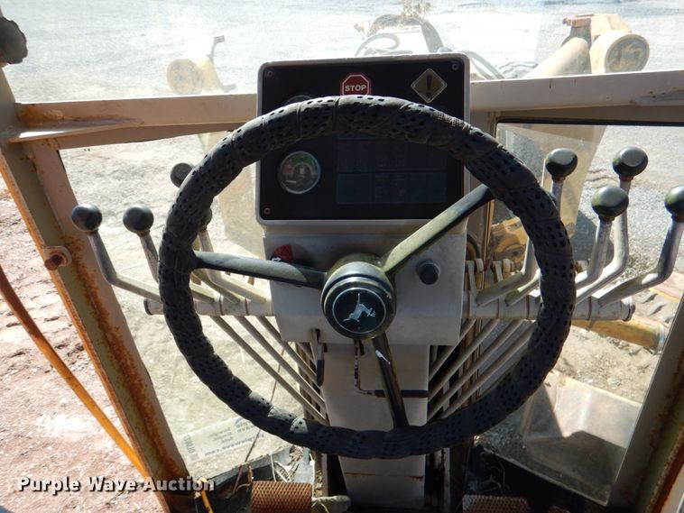 image for item DL0627 1991 John Deere 770BH  motor grader