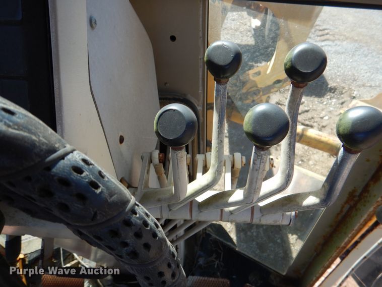 image for item DL0627 1991 John Deere 770BH  motor grader