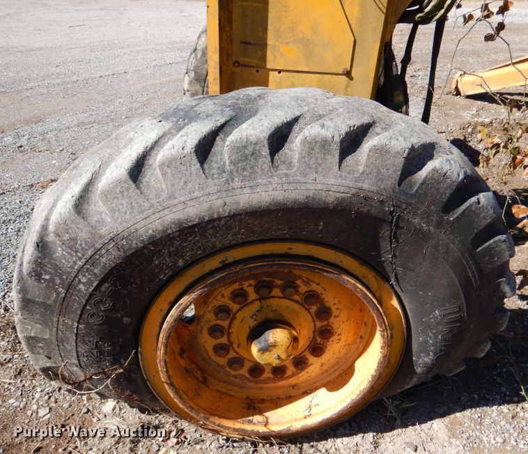 image for item DL0627 1991 John Deere 770BH  motor grader