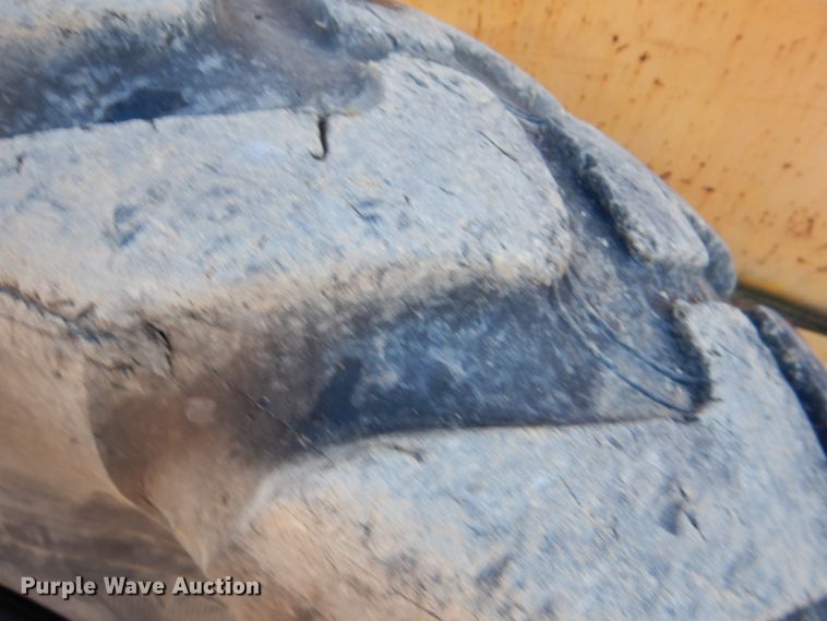 image for item DL0627 1991 John Deere 770BH  motor grader