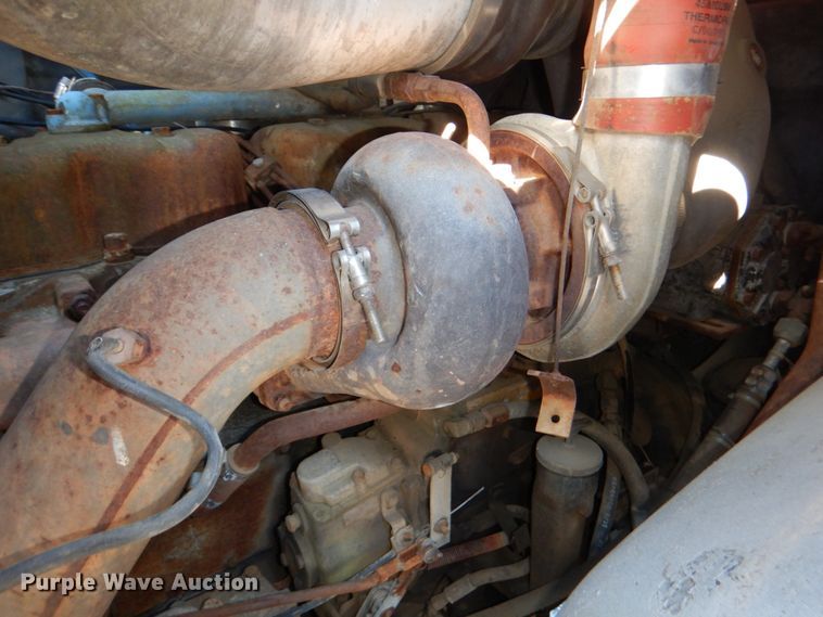 image for item DL0628 1982 Mack Econodyne  semi truck