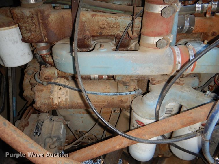 image for item DL0628 1982 Mack Econodyne  semi truck