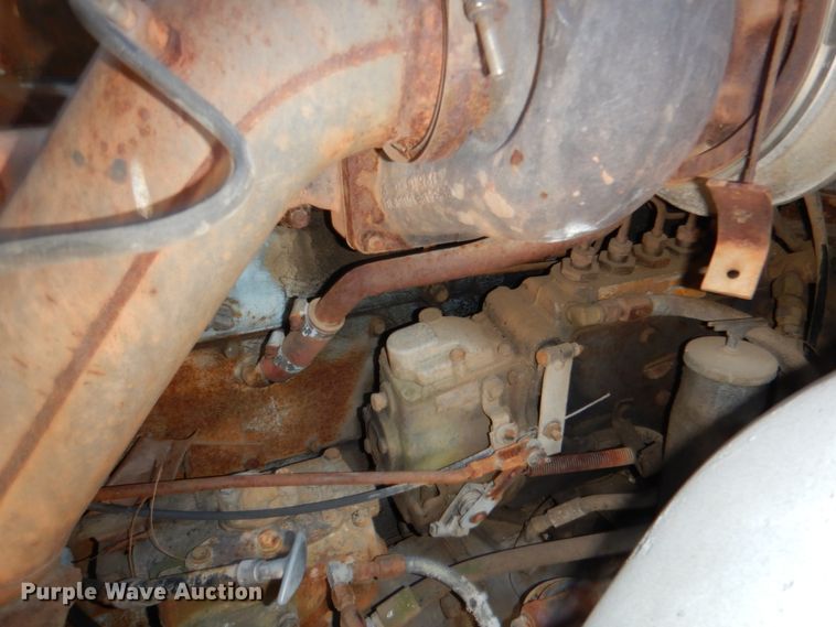 image for item DL0628 1982 Mack Econodyne  semi truck