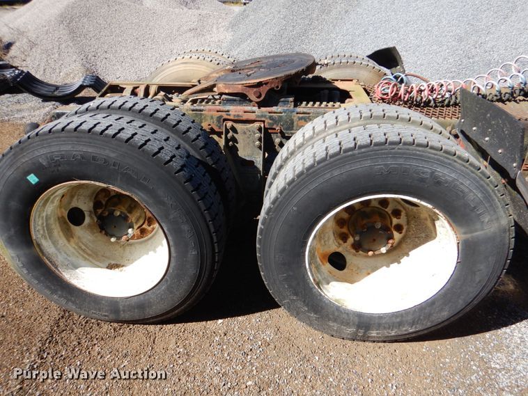 image for item DL0628 1982 Mack Econodyne  semi truck