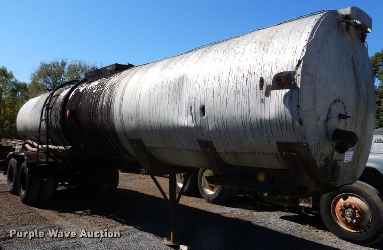 image for item DL0629 1960 Butler MFG  tank trailer