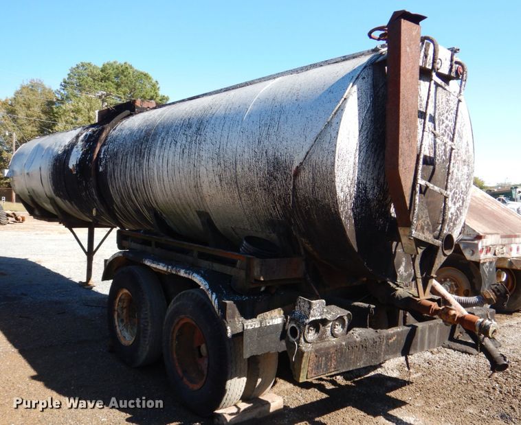 image for item DL0629 1960 Butler MFG  tank trailer