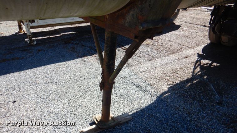 image for item DL0629 1960 Butler MFG  tank trailer