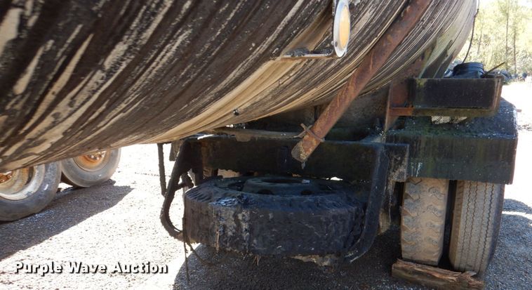 image for item DL0629 1960 Butler MFG  tank trailer