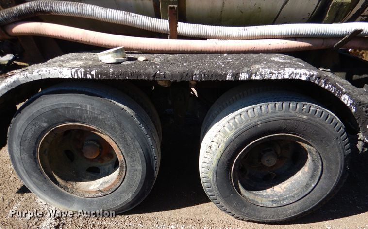 image for item DL0629 1960 Butler MFG  tank trailer