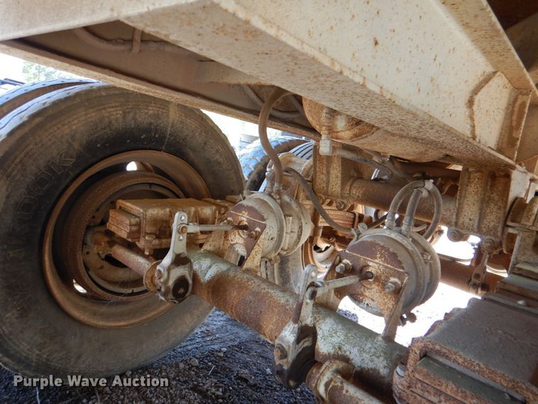 image for item DL0630 1981 Ranch Manufacturing Co  bottom dump trailer