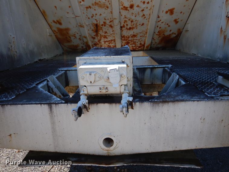 image for item DL0630 1981 Ranch Manufacturing Co  bottom dump trailer