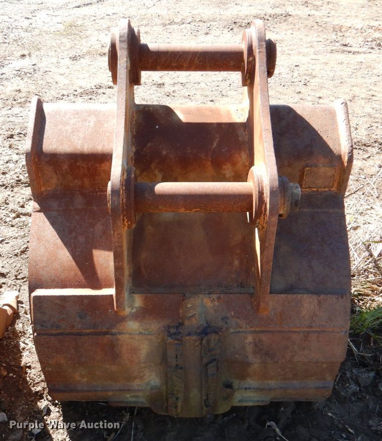 image for item DL0633 39" W excavator bucket