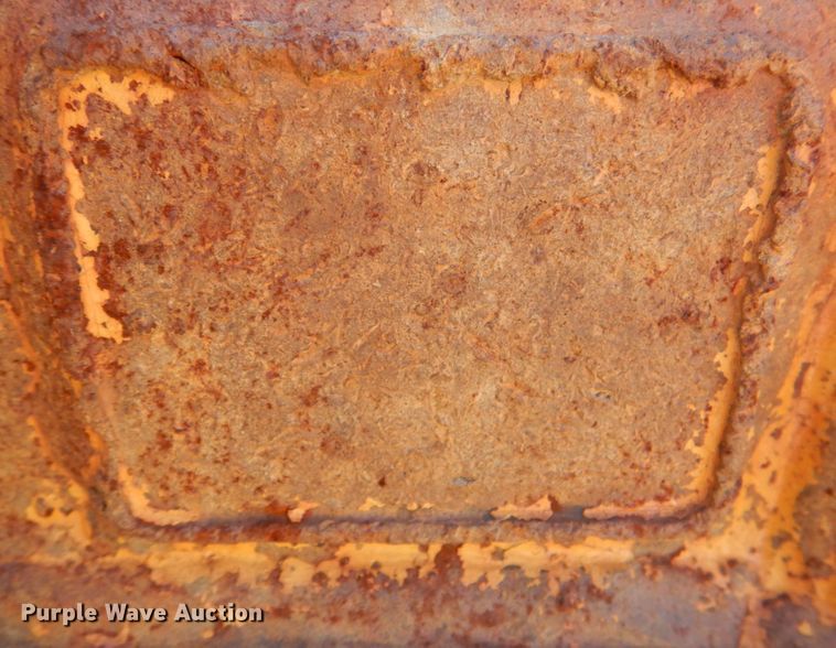 image for item DL0633 39" W excavator bucket