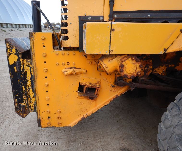 image for item DL5766 1986 Oshkosh P-2526-1  dump truck