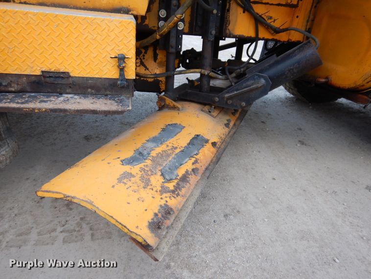 image for item DL5766 1986 Oshkosh P-2526-1  dump truck