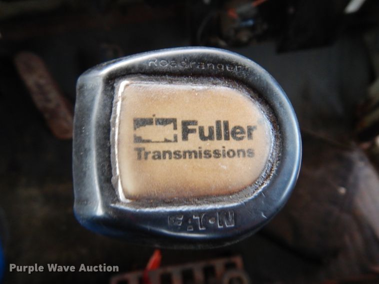 image for item DL5766 1986 Oshkosh P-2526-1  dump truck