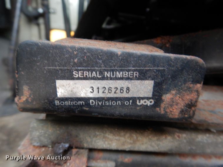 image for item DL5766 1986 Oshkosh P-2526-1  dump truck