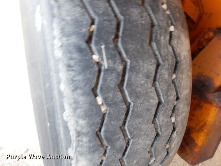 image for item DL5766 1986 Oshkosh P-2526-1  dump truck