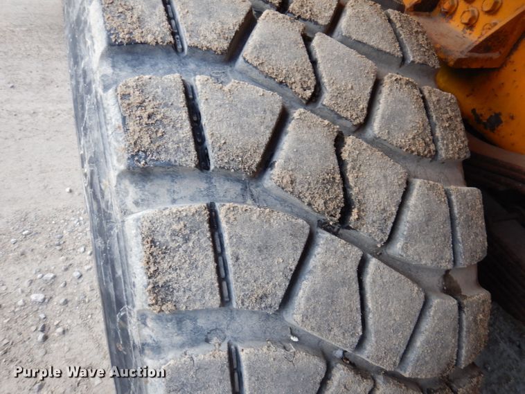 image for item DL5766 1986 Oshkosh P-2526-1  dump truck