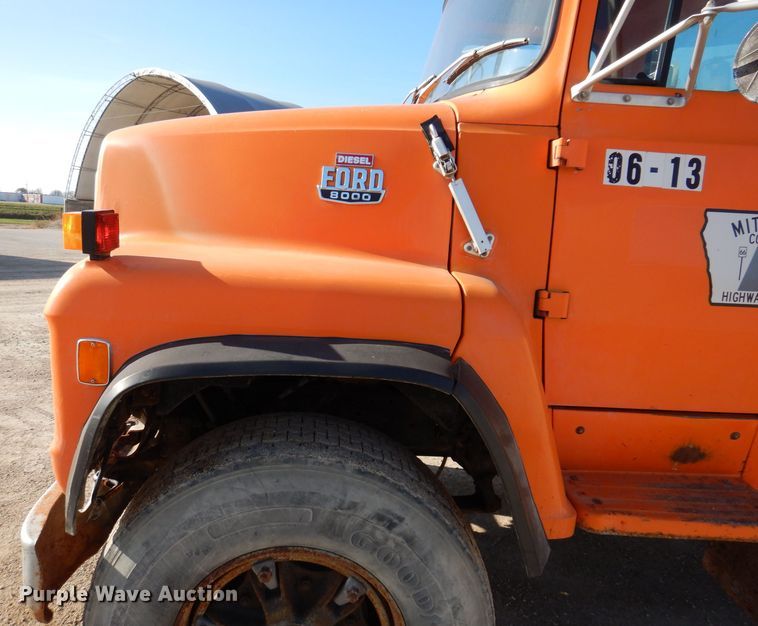 image for item DL5767 1986 Ford L8000  pressure digger truck