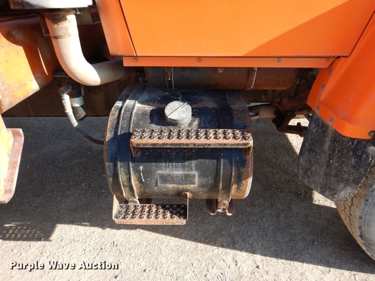 image for item DL5767 1986 Ford L8000  pressure digger truck