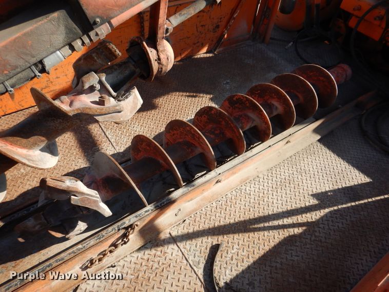 image for item DL5767 1986 Ford L8000  pressure digger truck