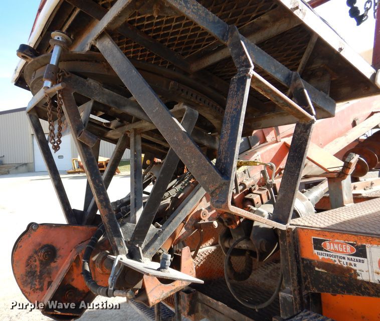 image for item DL5767 1986 Ford L8000  pressure digger truck