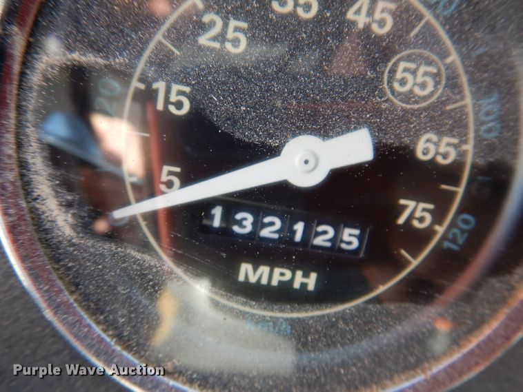 image for item DL5767 1986 Ford L8000  pressure digger truck