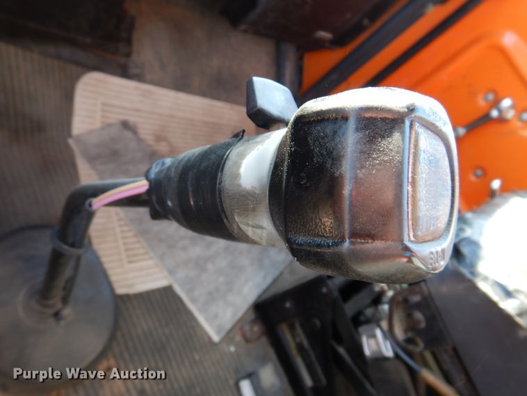 image for item DL5767 1986 Ford L8000  pressure digger truck