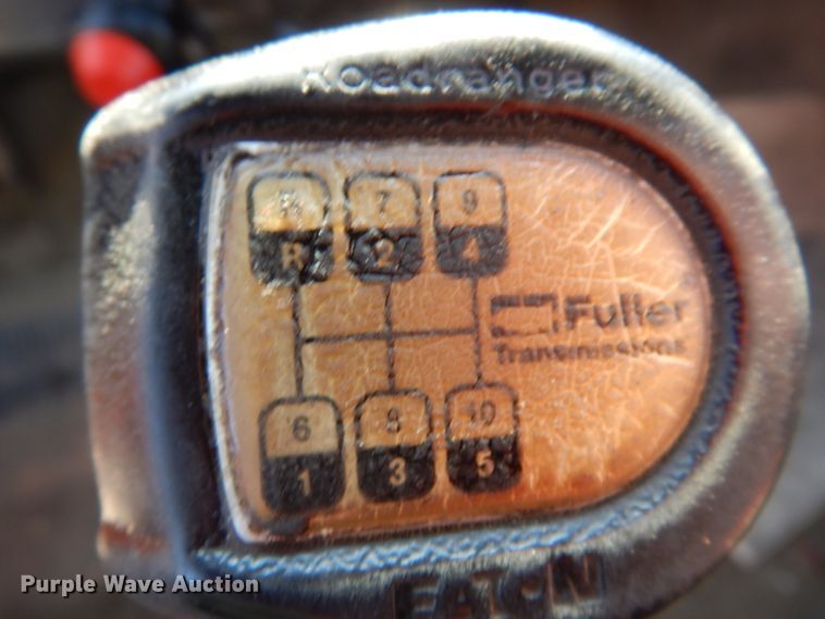 image for item DL5767 1986 Ford L8000  pressure digger truck