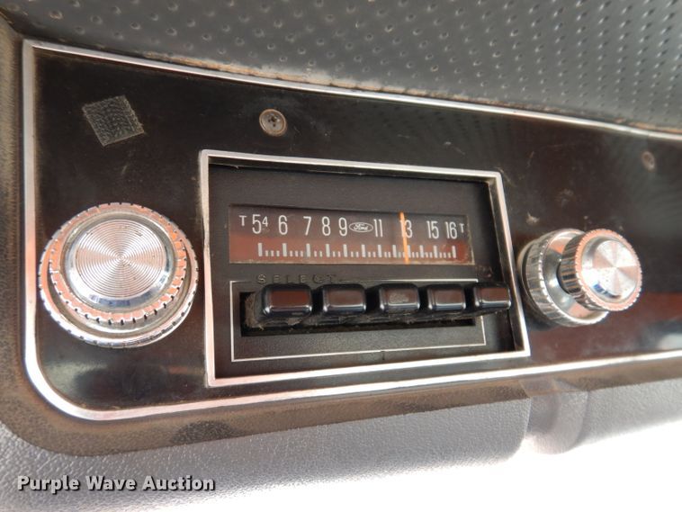 image for item DL5767 1986 Ford L8000  pressure digger truck