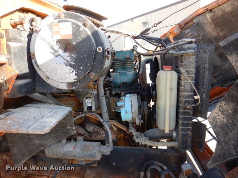 image for item DL5767 1986 Ford L8000  pressure digger truck