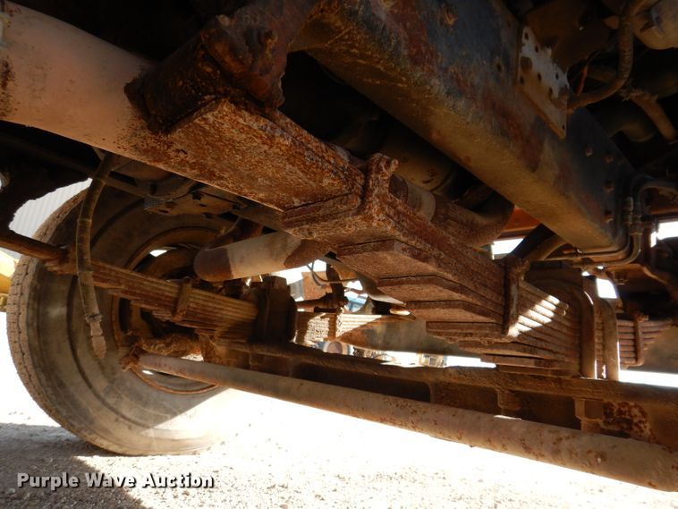 image for item DL5767 1986 Ford L8000  pressure digger truck