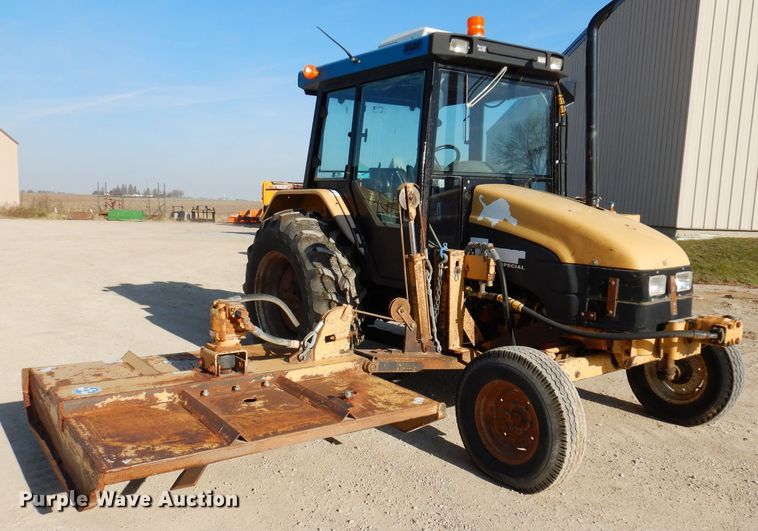 image for item DL5768 1997 New Holland 6635  tractor