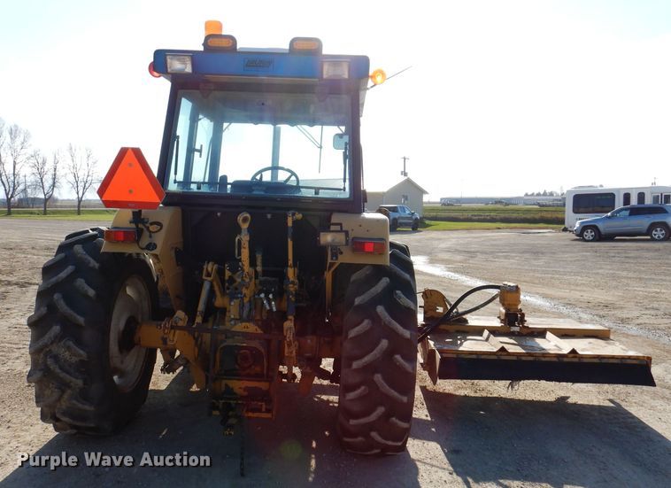 image for item DL5768 1997 New Holland 6635  tractor