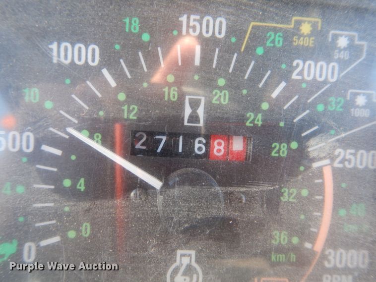 image for item DL5768 1997 New Holland 6635  tractor