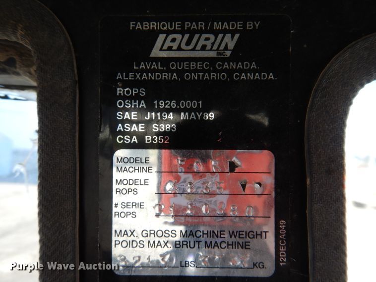 image for item DL5768 1997 New Holland 6635  tractor