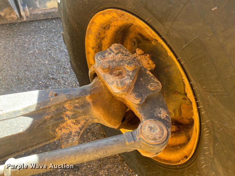 image for item DL5984 Volvo BL70B  backhoe