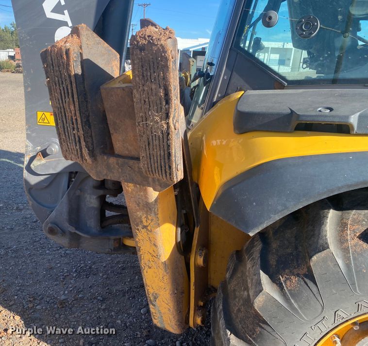 image for item DL5984 Volvo BL70B  backhoe