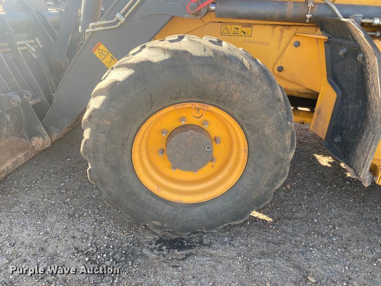 image for item DL5984 Volvo BL70B  backhoe