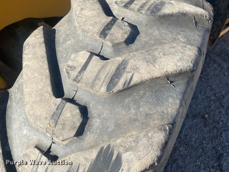 image for item DL5984 Volvo BL70B  backhoe